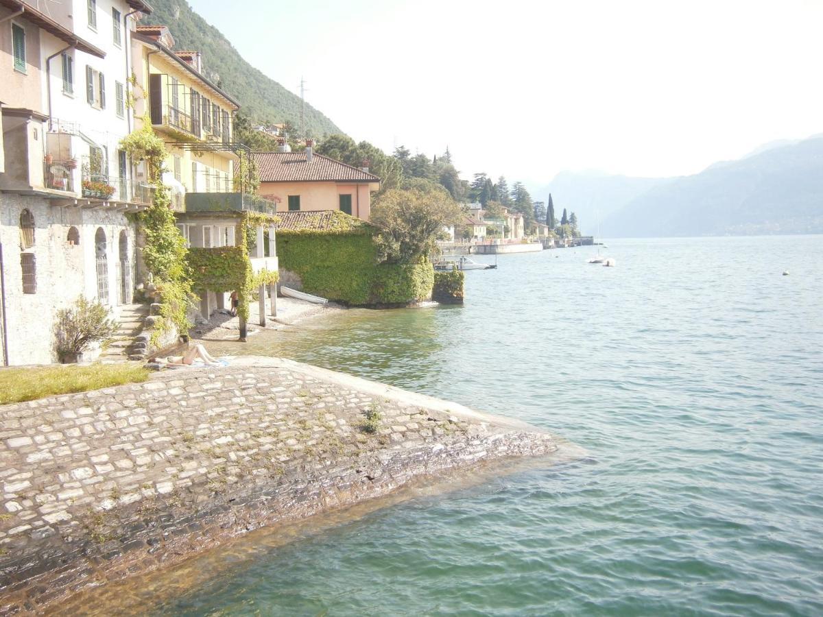 Casa In Riva Al Lago Βαρένα Εξωτερικό φωτογραφία